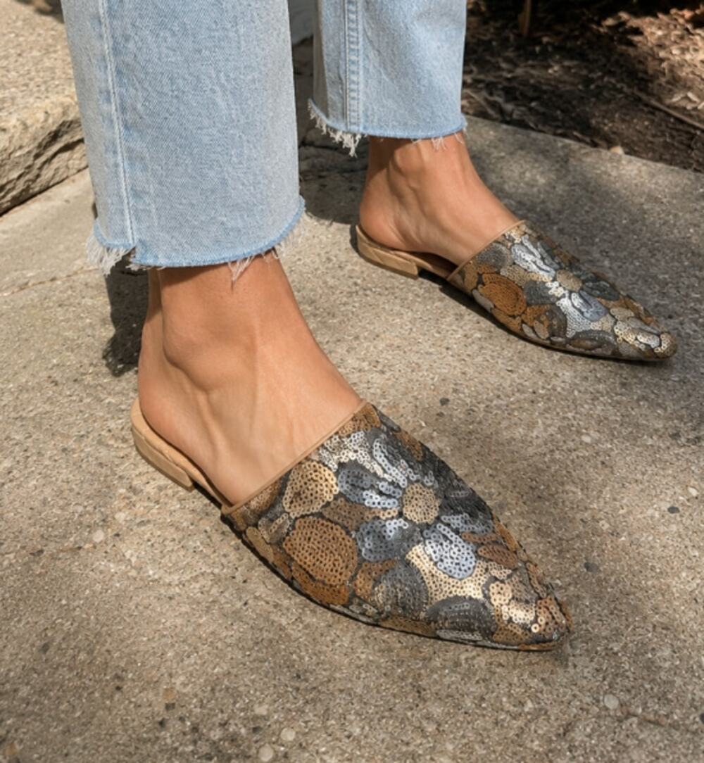 BIRDIES The Dove Gold Sequin Mules Size 7.5